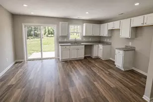 24202 NW Aspen Ln, Dunnellon, FL 34432 - Photo 3