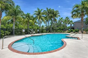 1126 Grantham Dr, Sarasota, FL 34234 - Photo 9