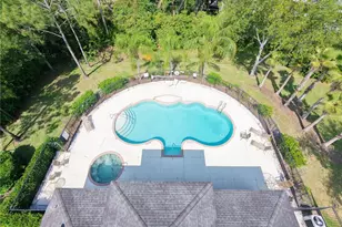 1126 Grantham Dr, Sarasota, FL 34234 - Photo 13