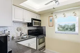 1215 S Portofino Dr, Sarasota, FL 34242 - Photo 13