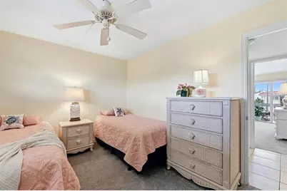 1215 S Portofino Drive #406, Sarasota, FL 34242 - Photo 17