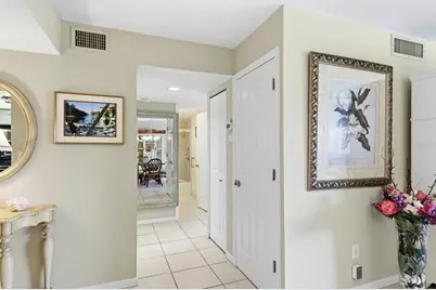 1215 S Portofino Drive #406, Sarasota, FL 34242 - Photo 3