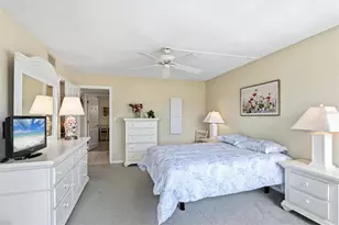 1215 S Portofino Dr, Sarasota, FL 34242 - Photo 21