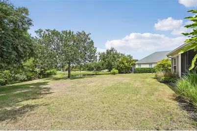 11718 Forest Park Circle, Bradenton, FL 34211 - Photo 37