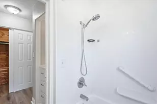 602 32nd St W, Bradenton, FL 34205 - Photo 27