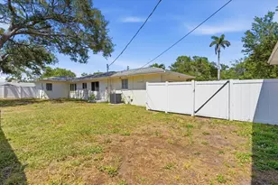 602 32nd St W, Bradenton, FL 34205 - Photo 33