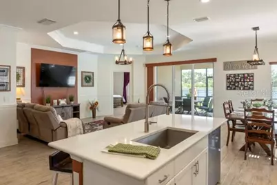 7657 Ridgelake Circle, Bradenton, FL 34203 - Photo 11