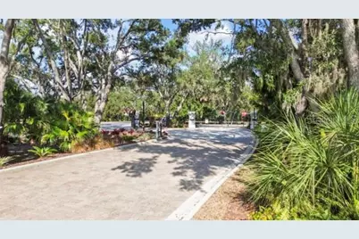 7657 Ridgelake Circle, Bradenton, FL 34203 - Photo 49