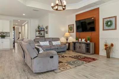 7657 Ridgelake Circle, Bradenton, FL 34203 - Photo 13