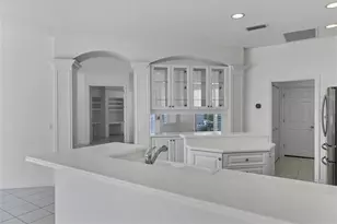 8501 Park Shore Ln, Sarasota, FL 34238 - Photo 13