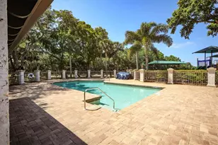 8501 Park Shore Ln, Sarasota, FL 34238 - Photo 43