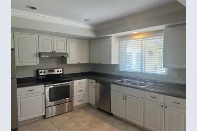 226 Delmar Ave, Sarasota, FL 34243 - Photo 9
