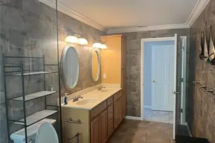 226 Delmar Ave, Sarasota, FL 34243 - Photo 25