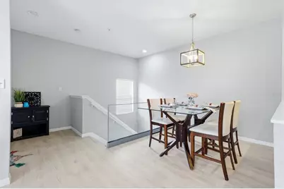 3825 Parkridge Circle #1-202, Sarasota, FL 34243 - Photo 13