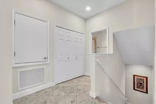 8106 Moonstone Dr, Sarasota, FL 34233 - Photo 17