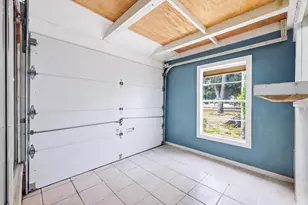 902 37th St W, Bradenton, FL 34205 - Photo 23