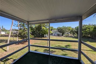 2319 Canal Dr, Bradenton, FL 34207 - Photo 17