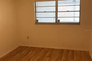 2916 24th St W, Bradenton, FL 34205 - Photo 5