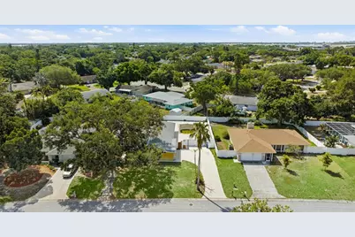 616 Saint Andrews Drive, Sarasota, FL 34243 - Photo 27