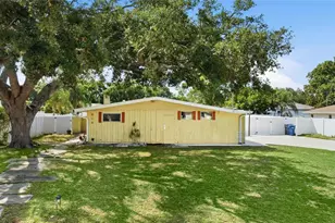 616 St Andrews Dr, Sarasota, FL 34243 - Photo 1