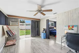616 St Andrews Dr, Sarasota, FL 34243 - Photo 13
