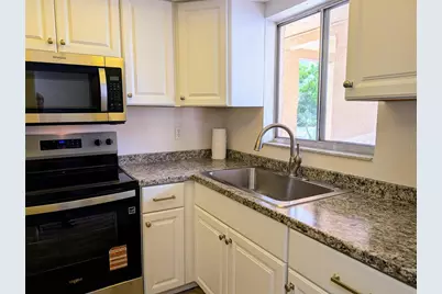 4127 Heron Way #E-111, Bradenton, FL 34205 - Photo 5