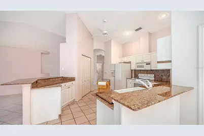 8928 Whitemarsh Avenue, Sarasota, FL 34238 - Photo 31