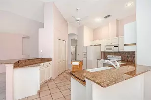 8928 Whitemarsh Ave, Sarasota, FL 34238 - Photo 31