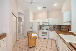 8928 Whitemarsh Ave, Sarasota, FL 34238 - Photo 21