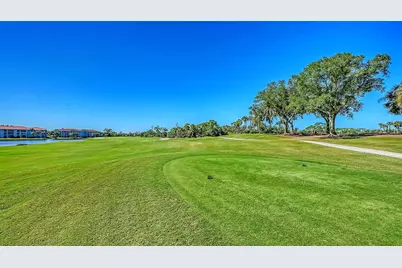 8928 Whitemarsh Avenue, Sarasota, FL 34238 - Photo 15