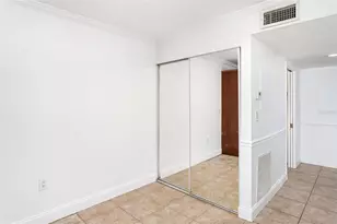 2948 Clark Rd, Sarasota, FL 34231 - Photo 17