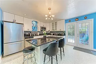 2616 Wood St, Sarasota, FL 34237 - Photo 3