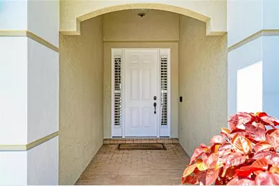 7102 Bluebell Court, Lakewood Ranch, FL 34202 - Photo 5