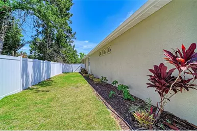 7102 Bluebell Court, Lakewood Ranch, FL 34202 - Photo 47