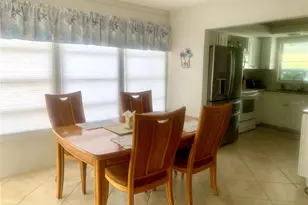 2310 Canalbluff Pl, Sarasota, FL 34231 - Photo 13