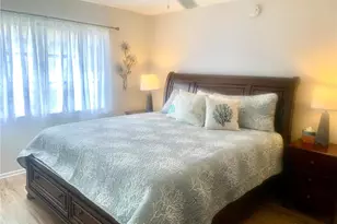 2310 Canalbluff Pl, Sarasota, FL 34231 - Photo 19