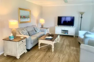 2310 Canalbluff Pl, Sarasota, FL 34231 - Photo 11