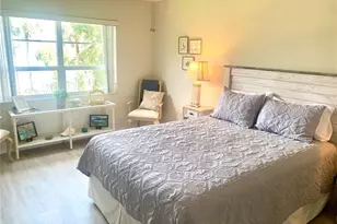 2310 Canalbluff Pl, Sarasota, FL 34231 - Photo 21