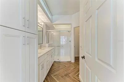 5047 Lakescene Place, Sarasota, FL 34243 - Photo 31