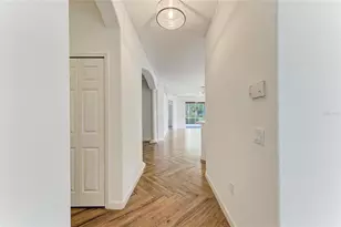5047 Lakescene Pl, Sarasota, FL 34243 - Photo 7