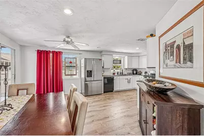 5102 Moeller Avenue, Sarasota, FL 34233 - Photo 11