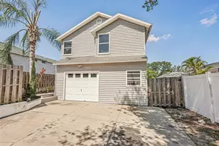 5102 Moeller Ave, Sarasota, FL 34233 - Photo 3