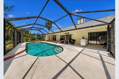 948 Winter Garden Drive, Sarasota, FL 34243 - Photo 37