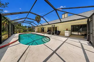 948 Winter Garden Dr, Sarasota, FL 34243 - Photo 37
