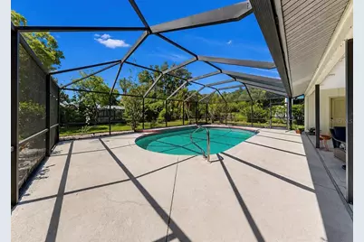 948 Winter Garden Drive, Sarasota, FL 34243 - Photo 35