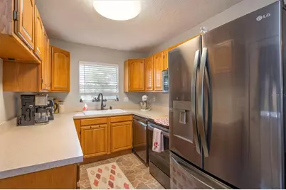 1014 27th Avenue W, Palmetto, FL 34221 - Photo 9