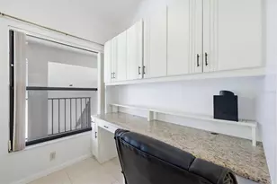 4430 47th Ave W, Bradenton, FL 34210 - Photo 17