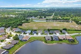 7740 Castleisland Dr, Sarasota, FL 34240 - Photo 55