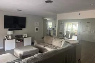 7503 Starfish Dr, Sarasota, FL 34231 - Photo 5