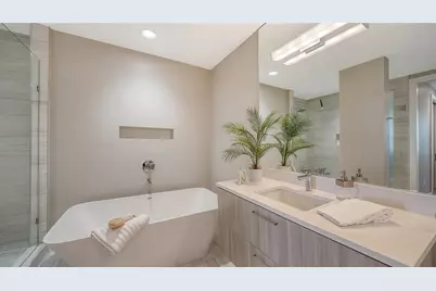 300 S Pineapple Avenue #302, Sarasota, FL 34236 - Photo 31